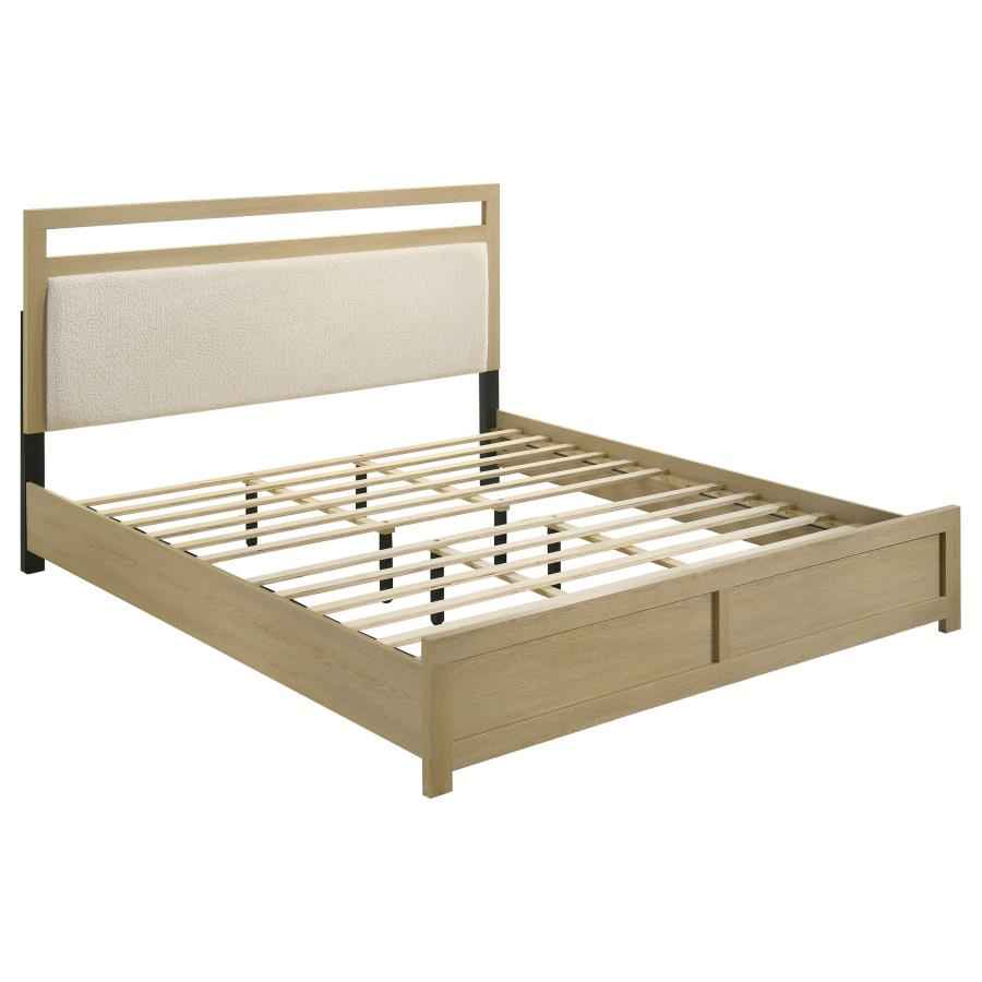 Hendricks 5-piece Eastern King Bedroom Set Light Oak