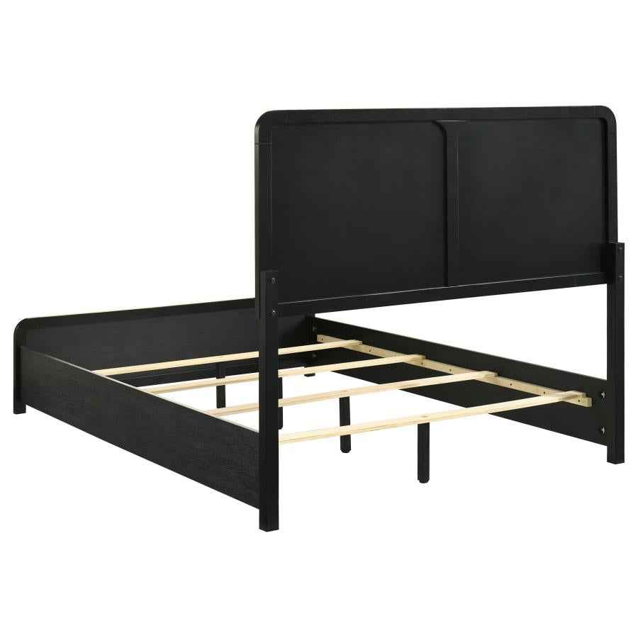 Cavelle 5-piece Full Bedroom Set Black