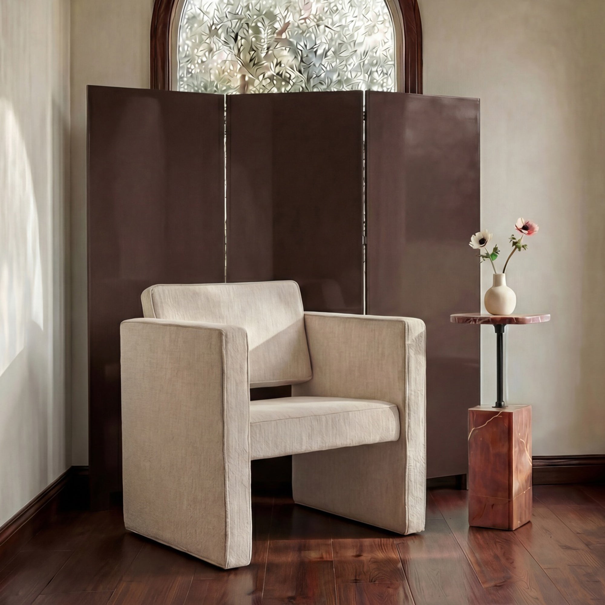 Garbo Screen Dark Brown Lacquer
