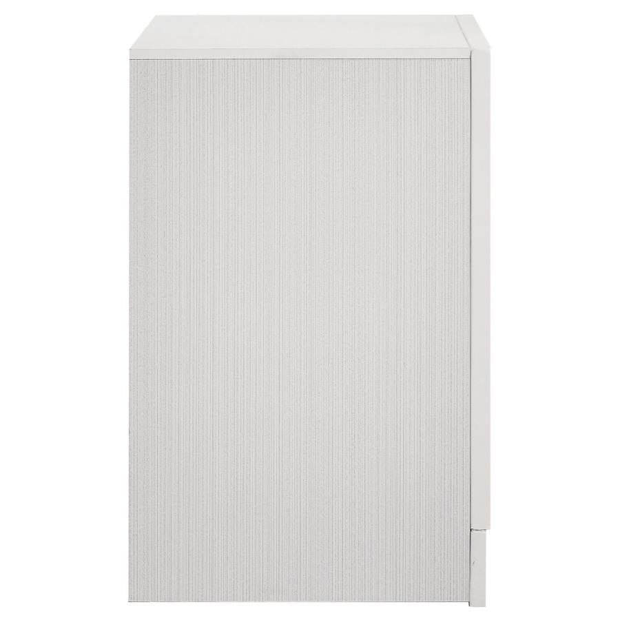 Miranda 3-drawer Nightstand Bedside Table White - Home & Sleep Outlet