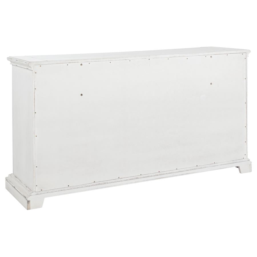 Mckinney 4-piece California King Bedroom Set Vintage White