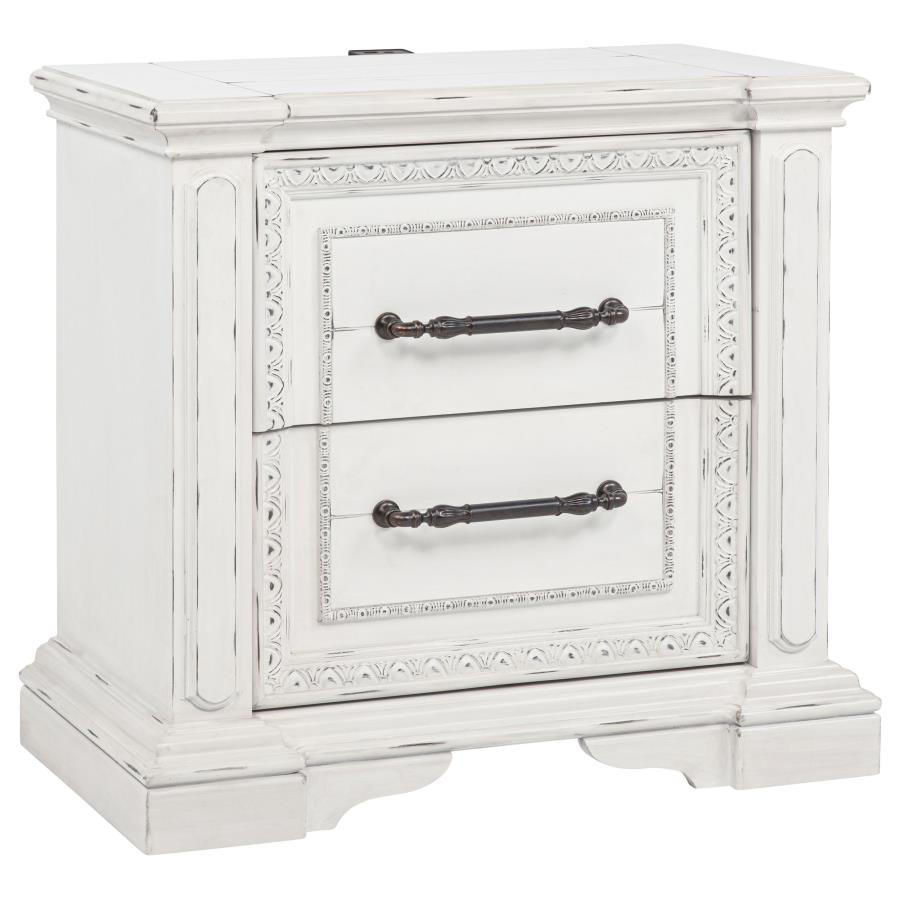 Mckinney 4-piece Queen Bedroom Set Vintage White