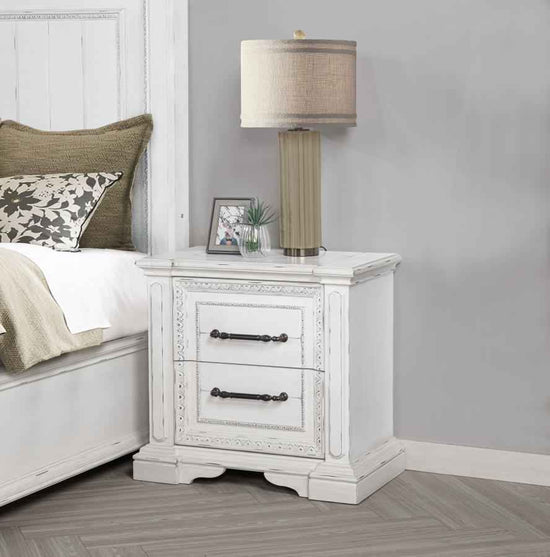 McKinney 2-drawer Nightstand with Dual USB Vintage White
