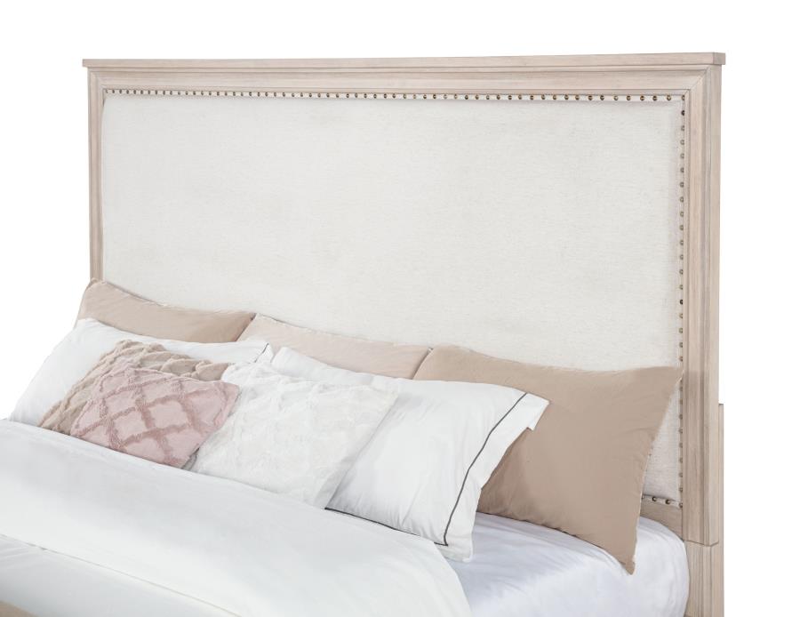 Home & Sleep Outlet - Pembroke 66-inch California King Panel Bed Washed Oak