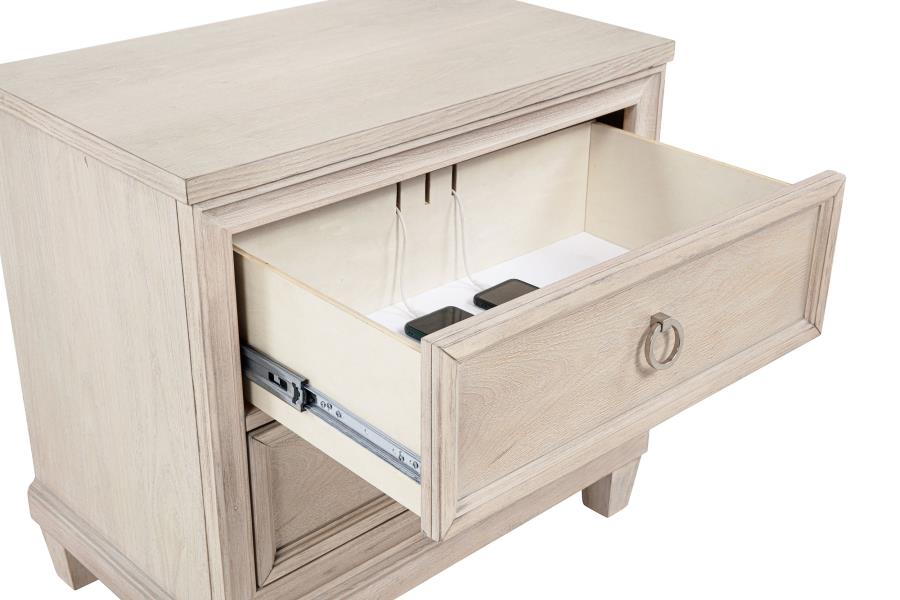 Pembroke 4-piece Queen Bedroom Set Washed Oak
