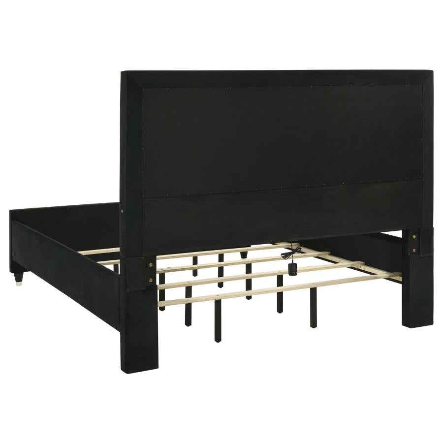 Ravenne 4-piece Velvet Upholstered California King LED Bedroom Set Black