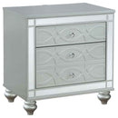 Gunnison 4-piece Queen Bedroom Set Silver Metallic