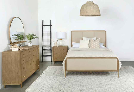 Arini 4-piece Queen Bedroom Set Cream and Sand Wash