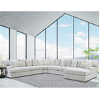 Putnam-Sectional-RHF-Chaise-in-Scheffler-Cream-with-3-Pillows