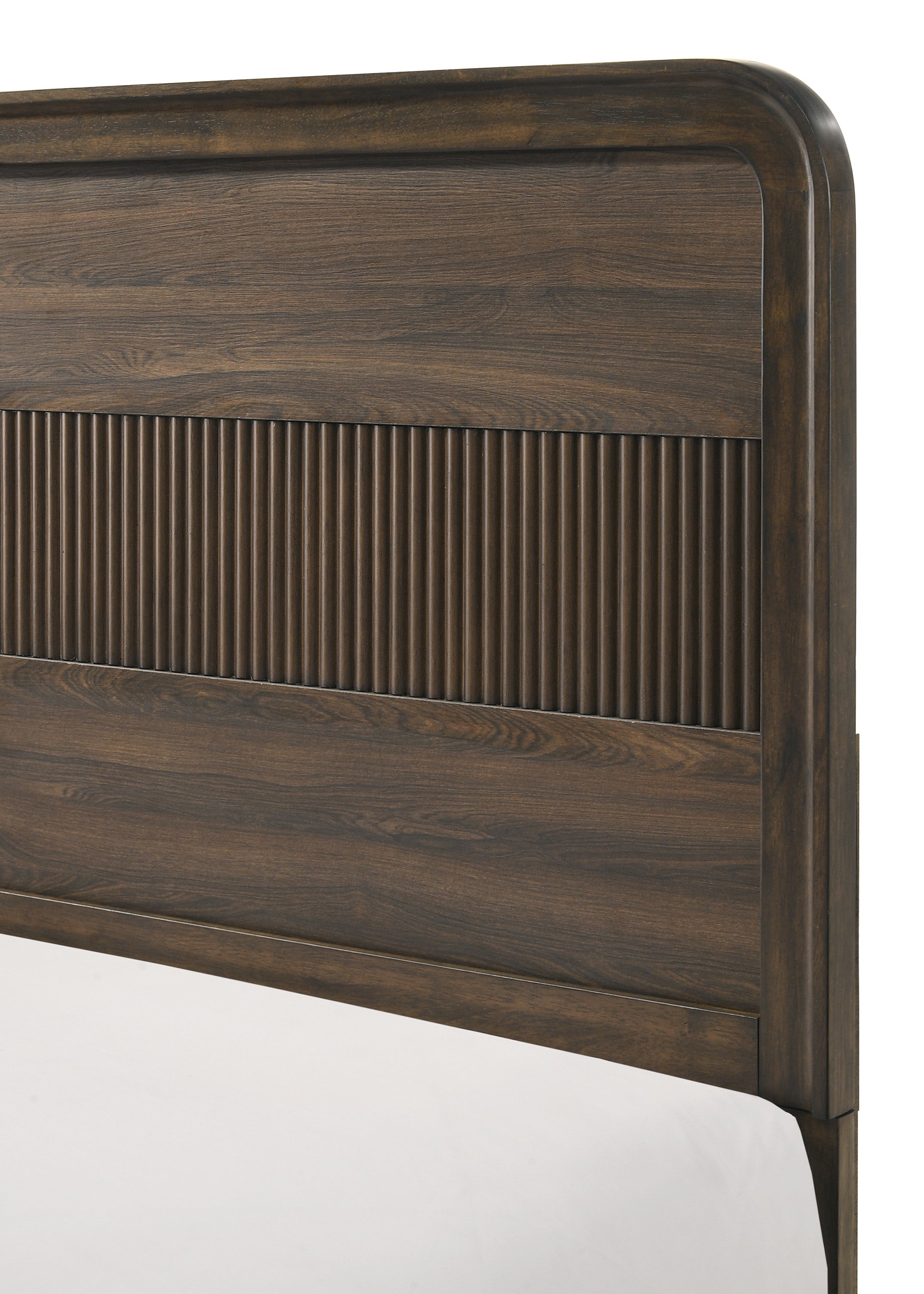 KINKAID SETB3500 (9-Piece Bedroom Set)