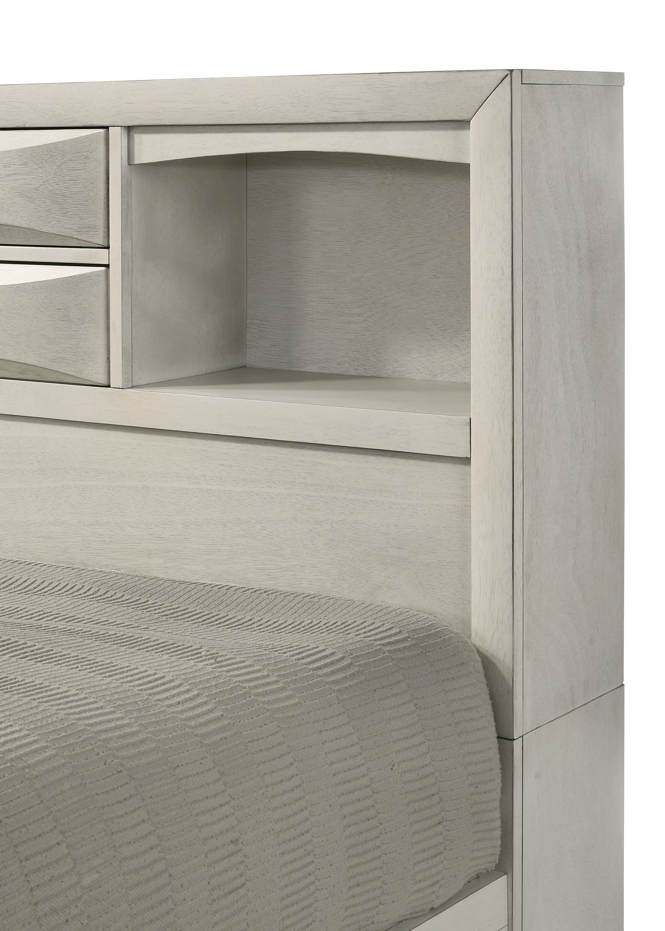 EMILY B4255Q-4P (7-Piece Bedroom Set)