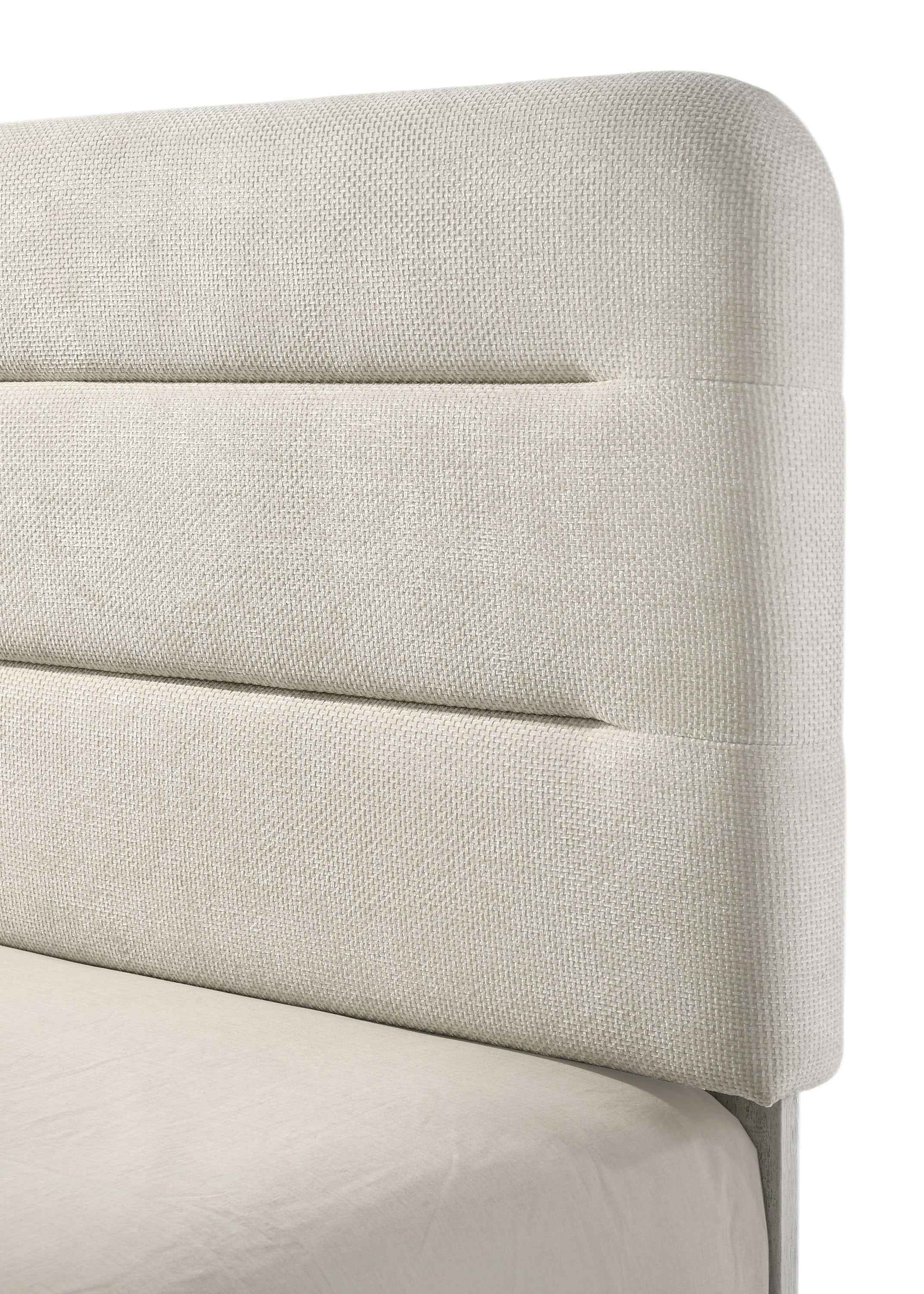 NYOMI B4900K (2-Piece Bedroom Set)
