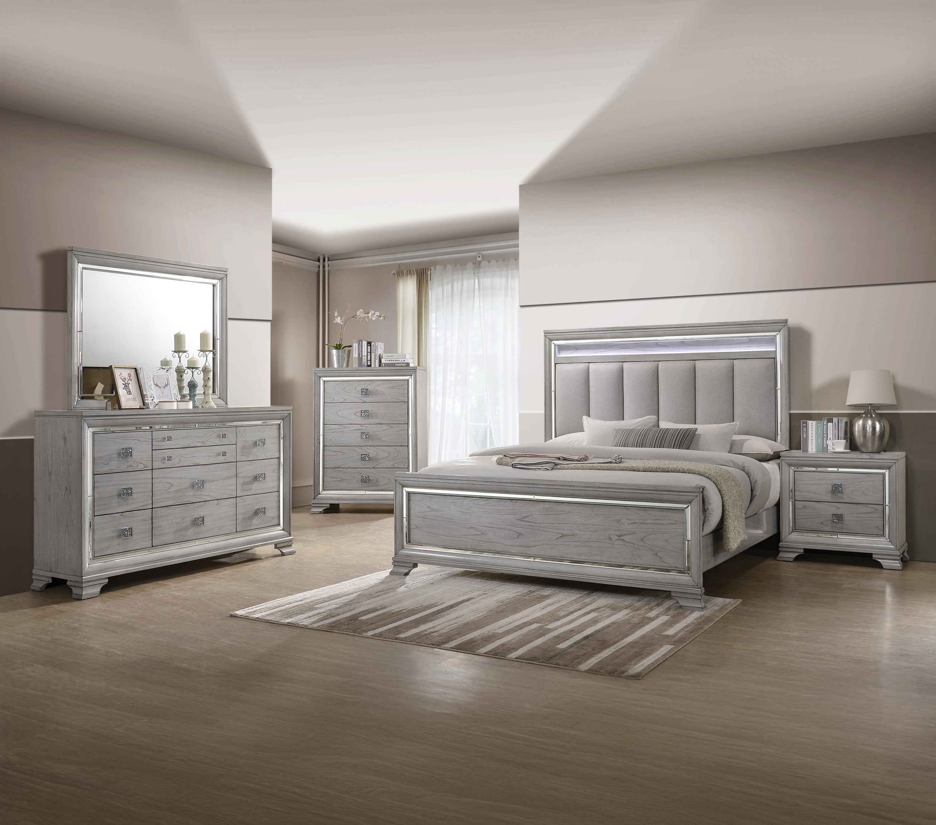 VAIL B7200Q-5P (7-Piece Bedroom Set)