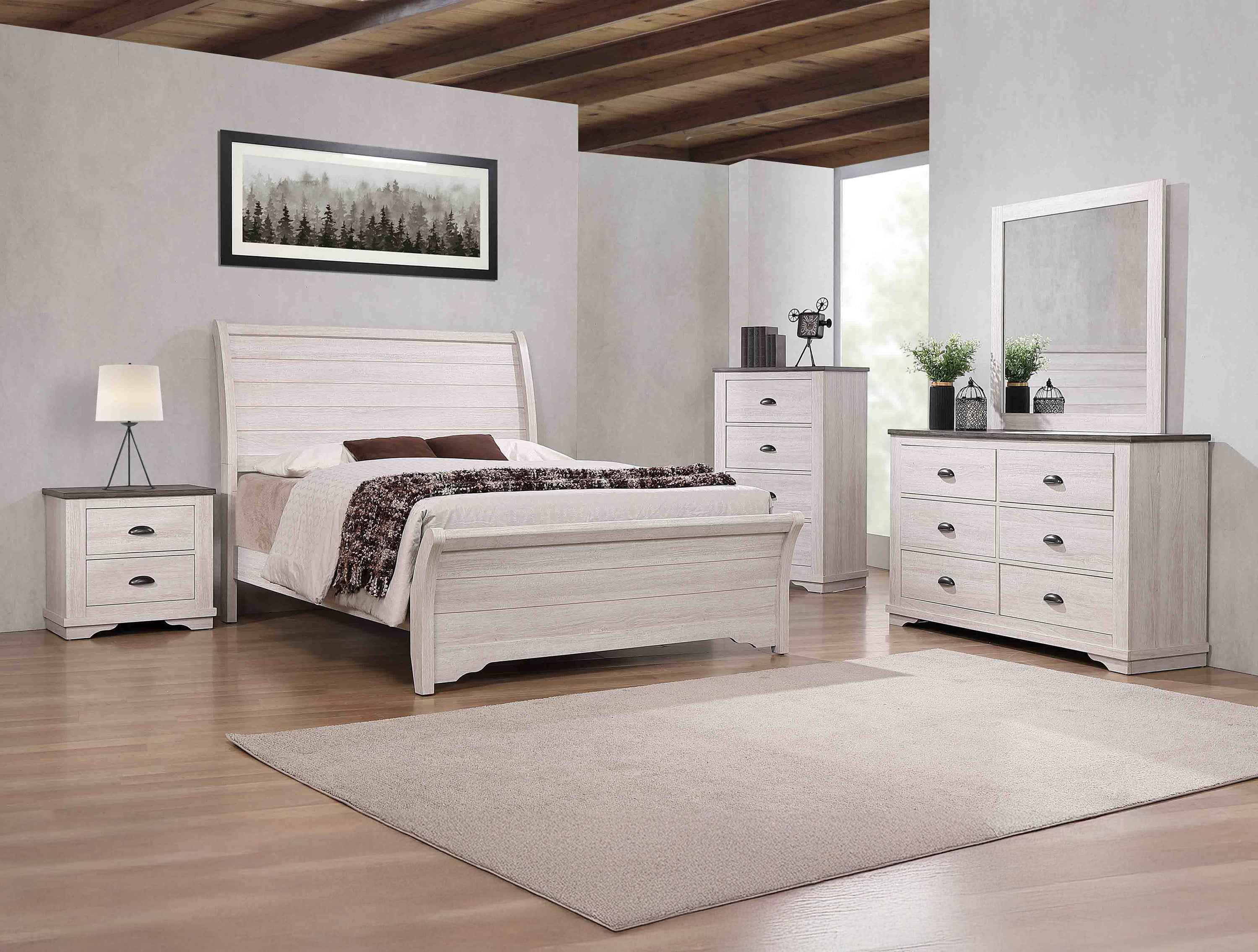 CORALEE B8130Q (3-Piece Bedroom Set)
