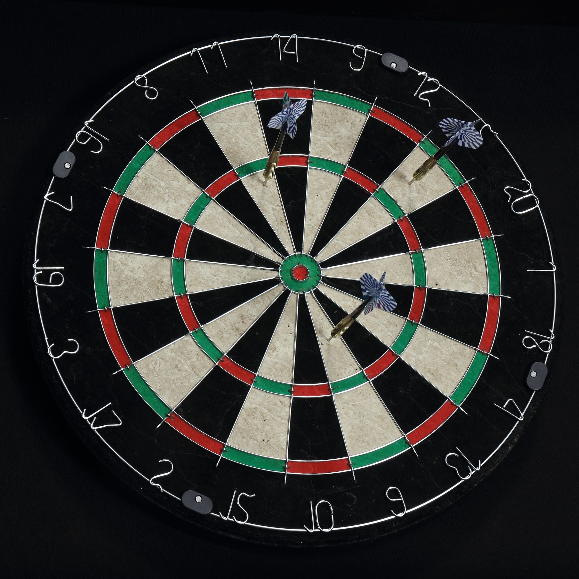 Bones-Dartboard-Cabinet-SSG-120405--Cabinet-with-Dartboard