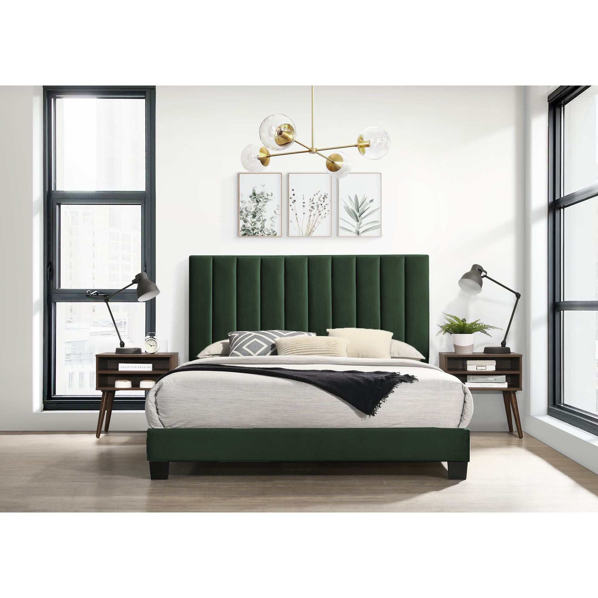 Coyote-Queen-Bed-W/Carroll-Emerald-w/Two-End-Table-(ISTA-3)