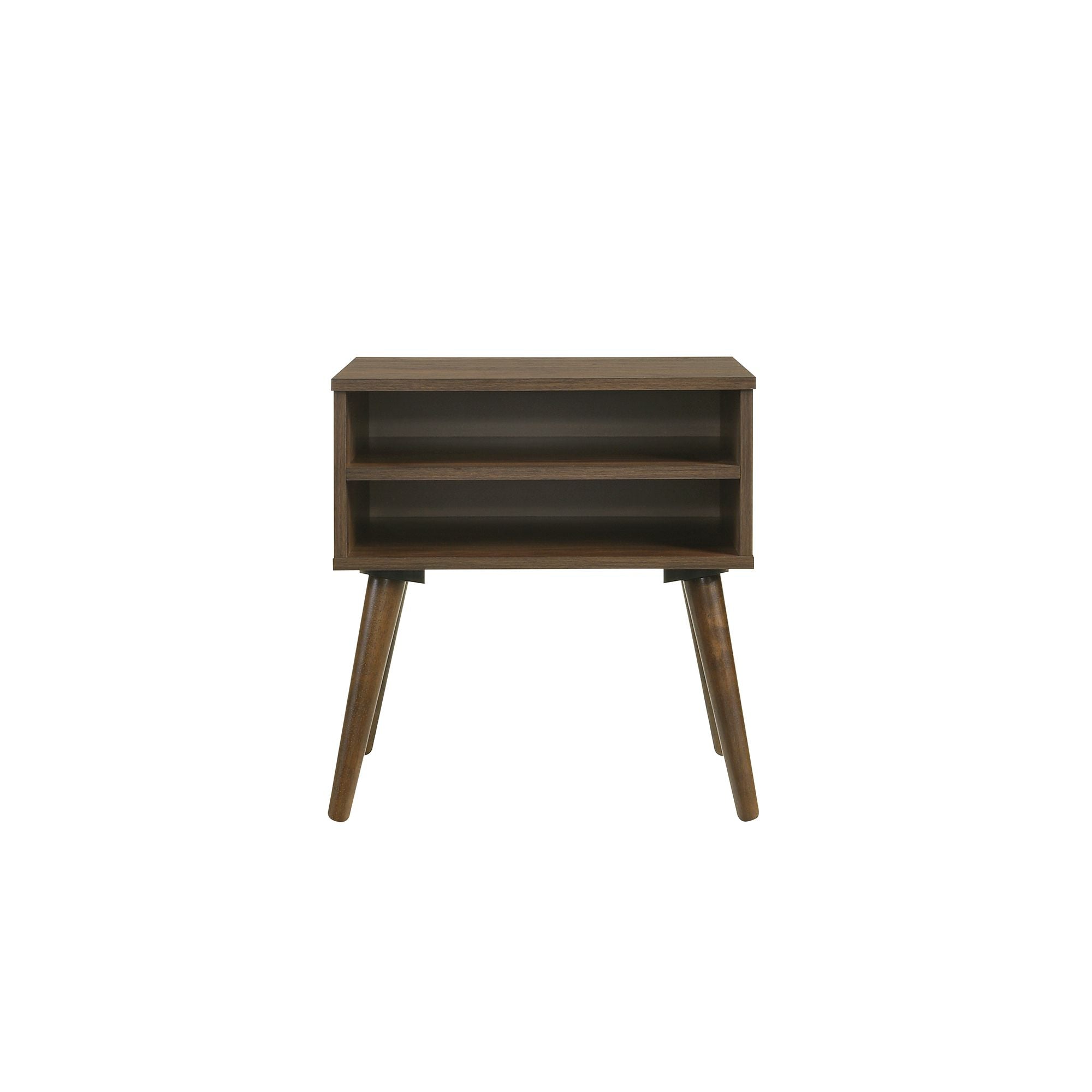 Coyote-Queen-Bed-W/Carroll-Emerald-w/Two-End-Table-(ISTA-3)