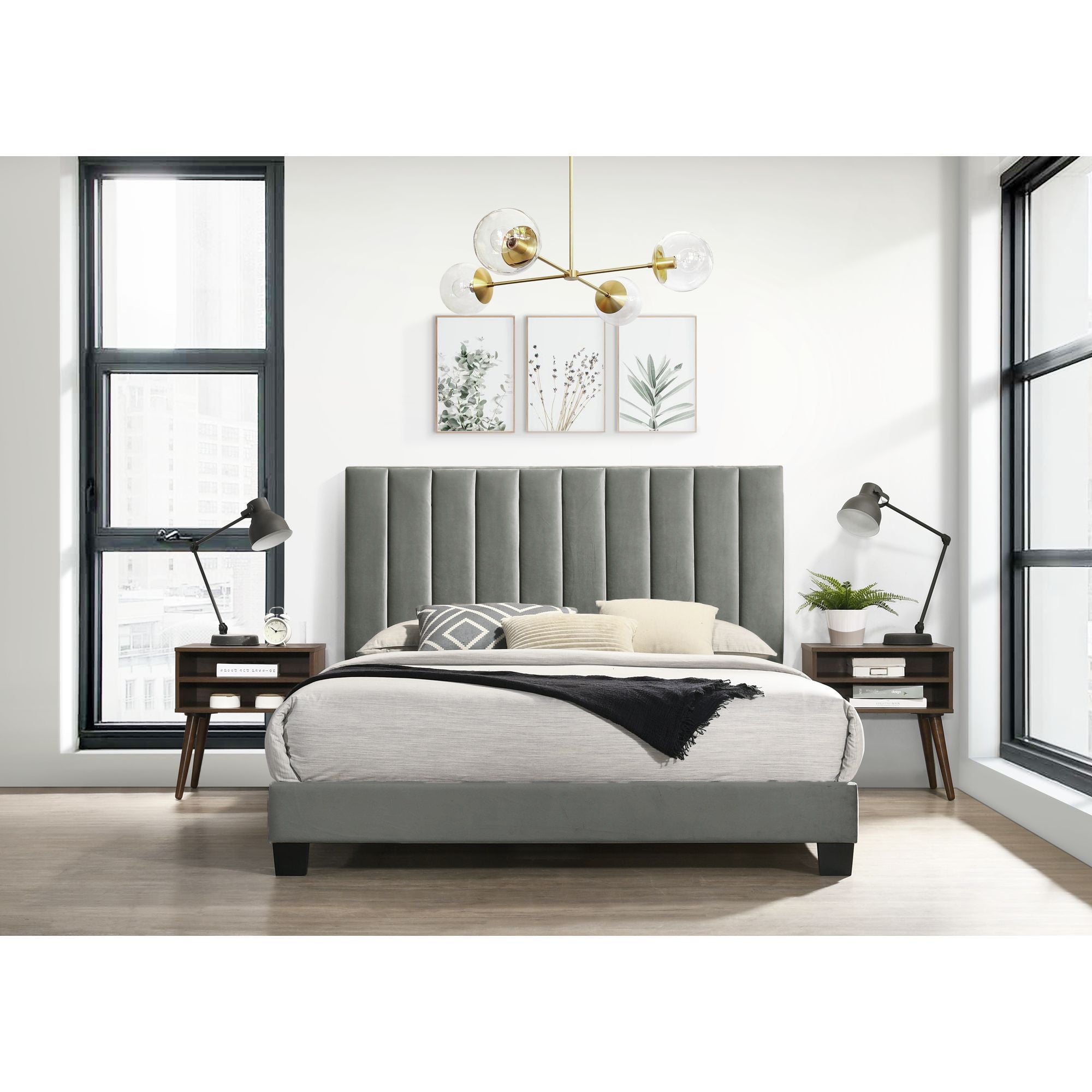 Coyote-Queen-Bed-W/Carroll-Grey-w/Two-End-Table-(ISTA-3)