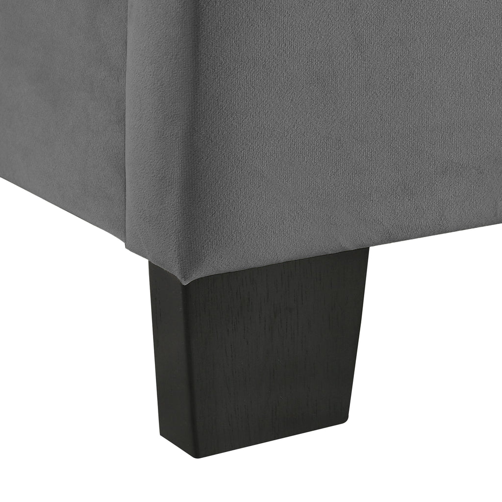 Coyote-King-Bed-W/Carroll-Grey-w/Two-End-Table-(3A-Packing)