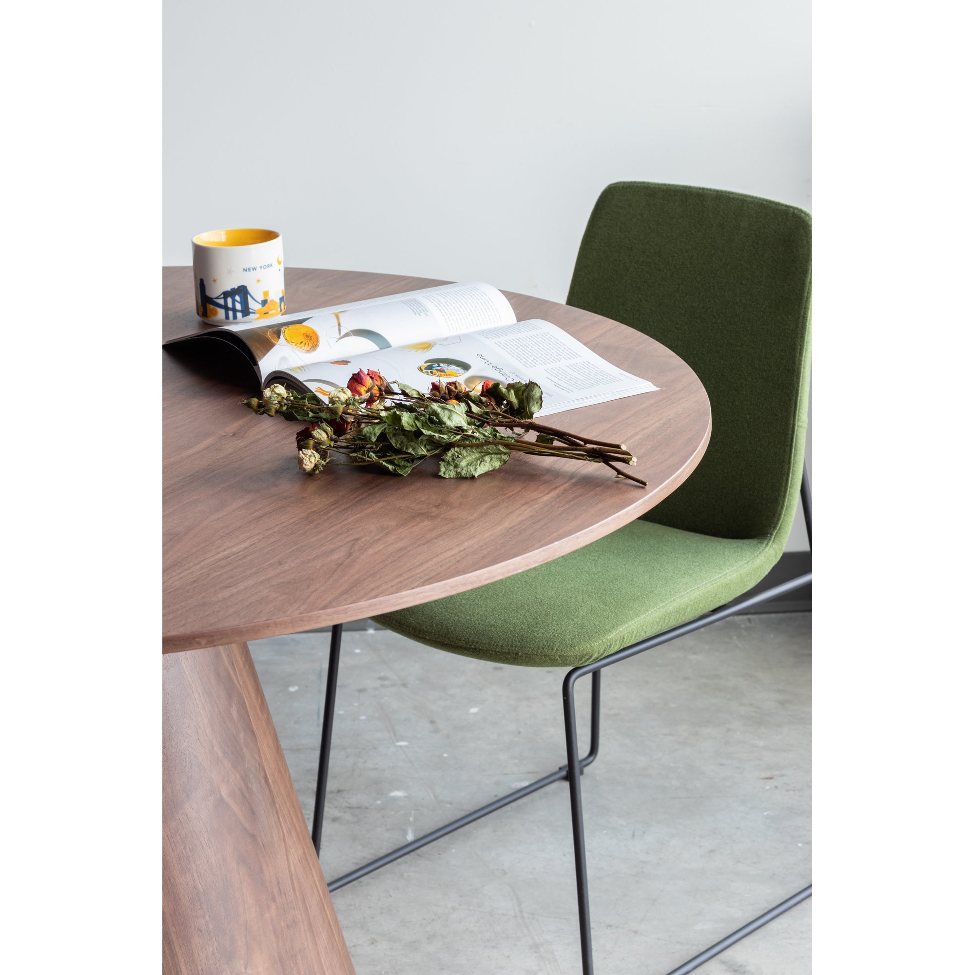 Otago 47In Round Dining Table Walnut