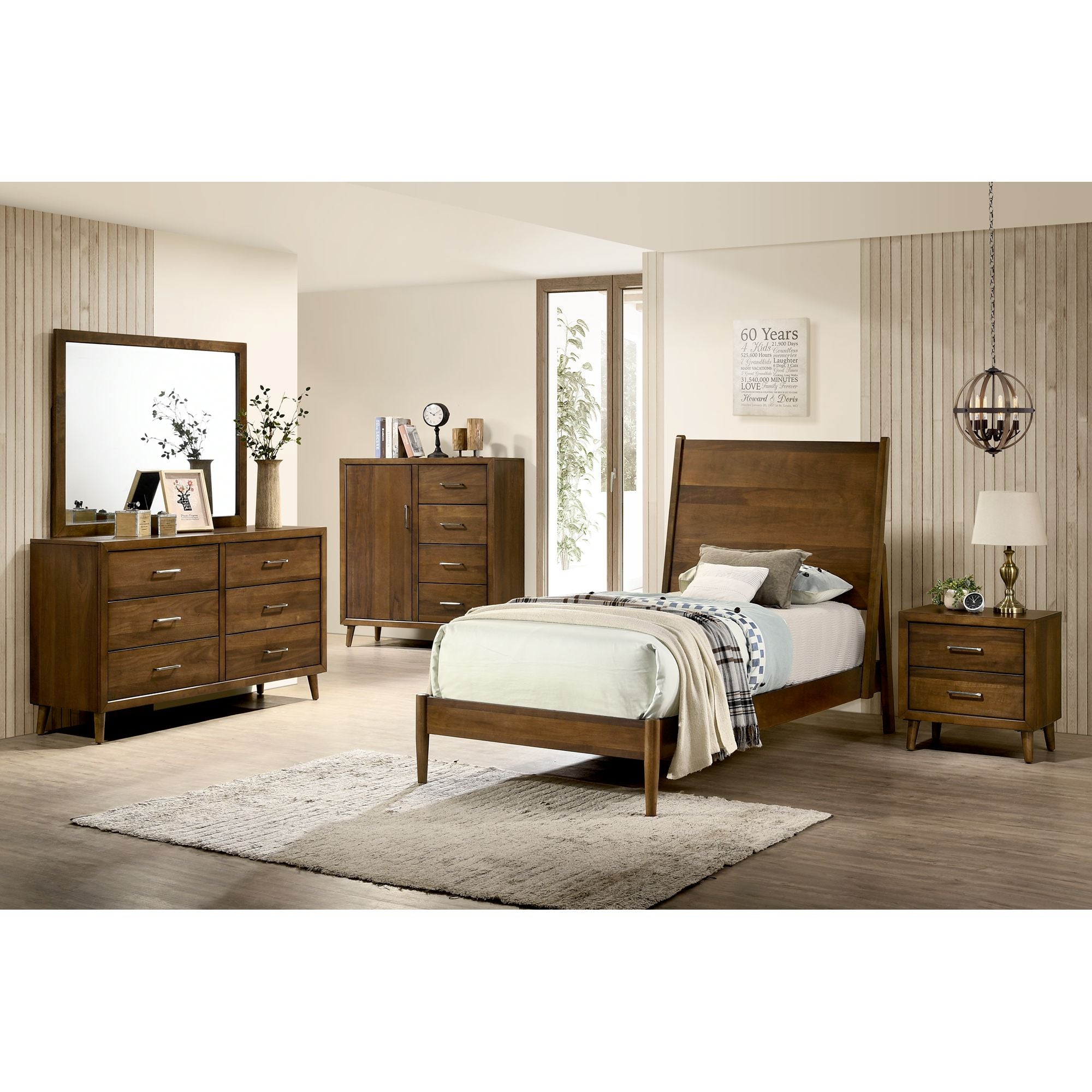Malibu 4 Drawer Chest in Walnut