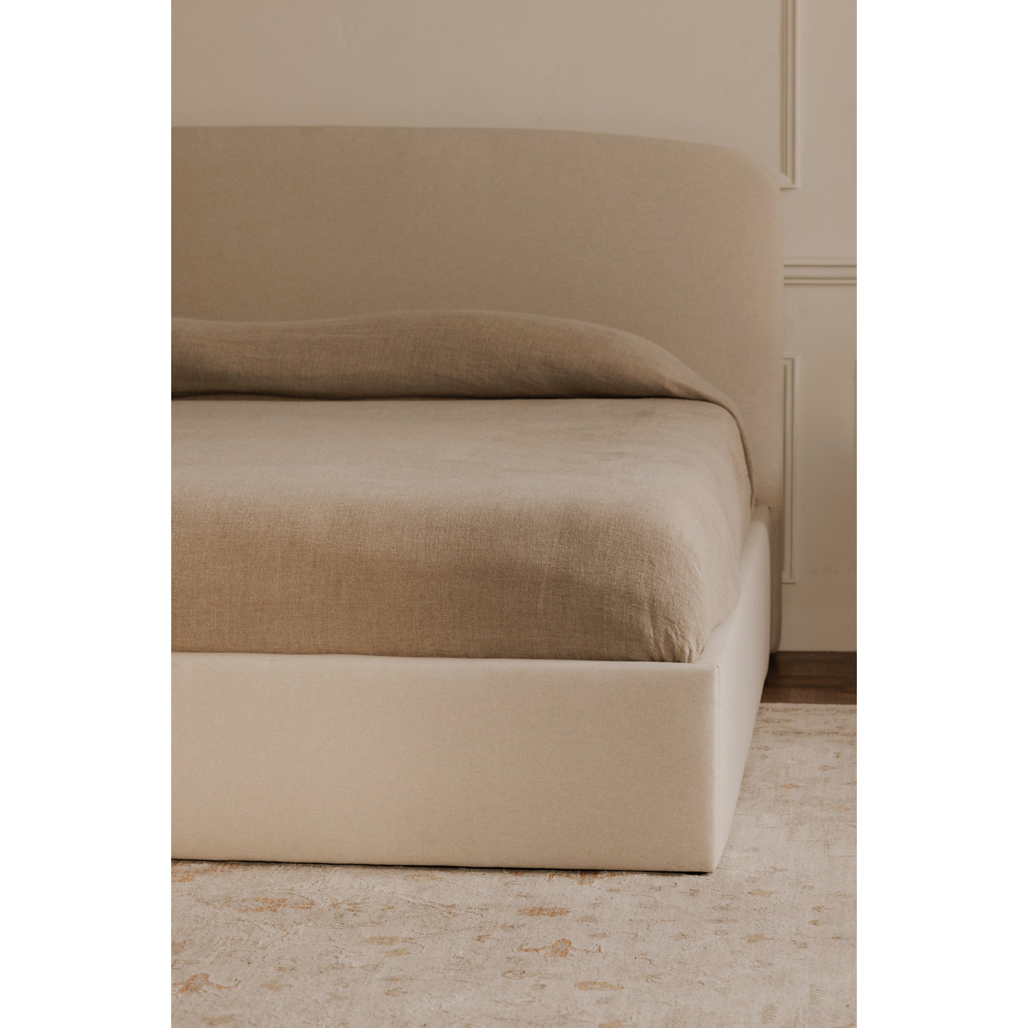 Joan Queen Storage Bed Cream