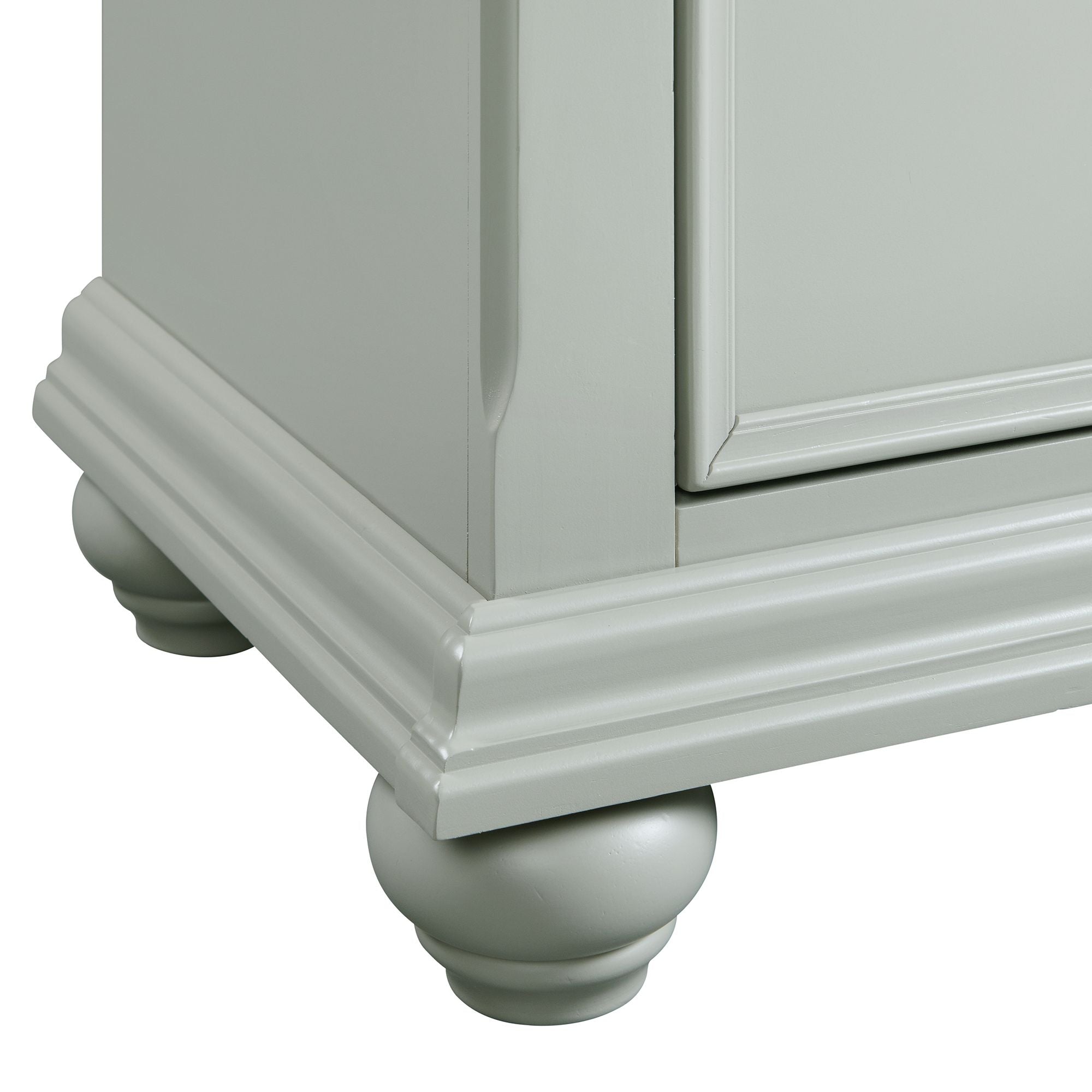 Slater-9-Drawer-Dressser-with-Mirror