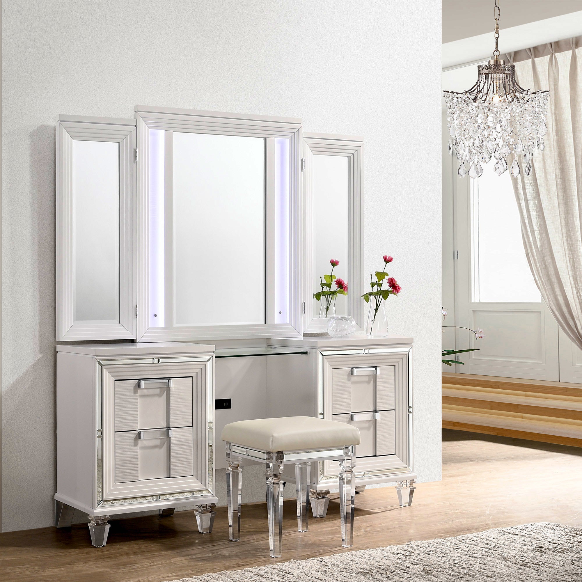 Twenty Nine Dressing Set with LED & USB Plug White