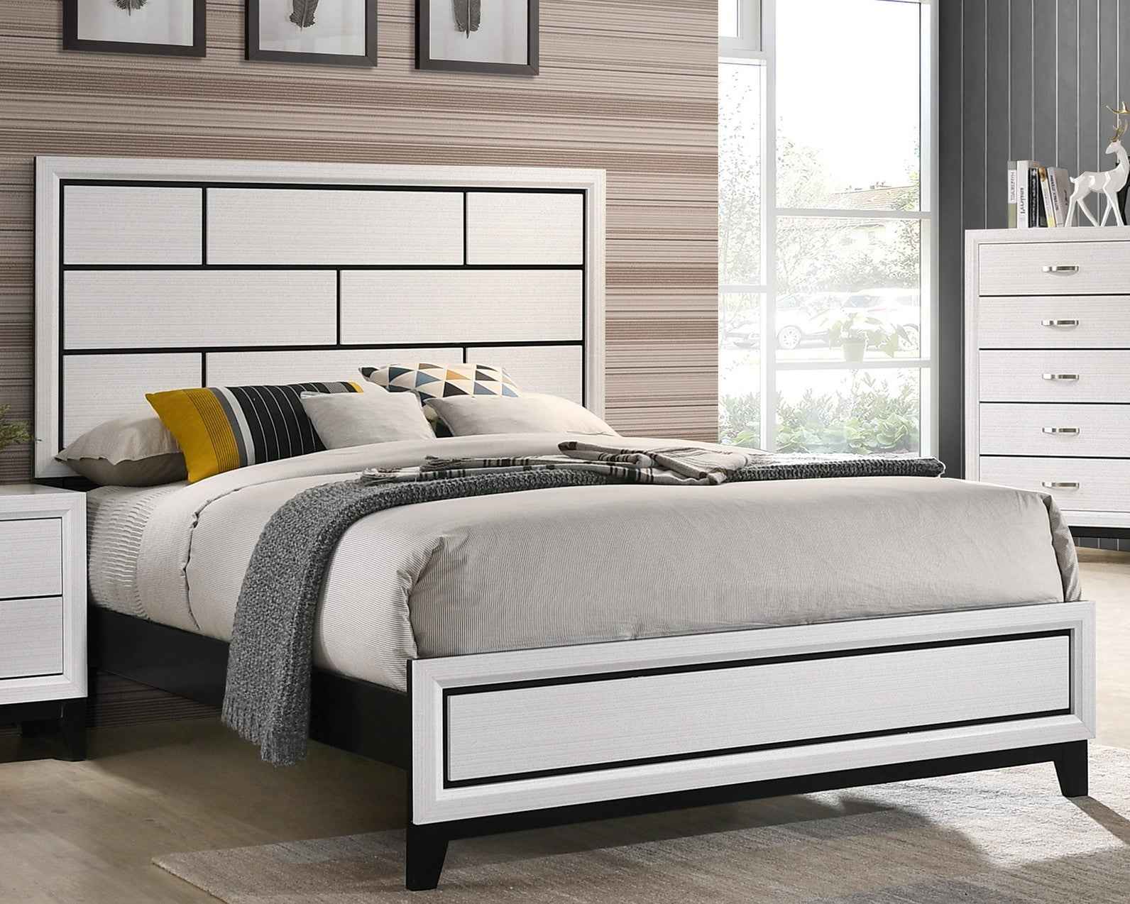 CM4610 Akerson White