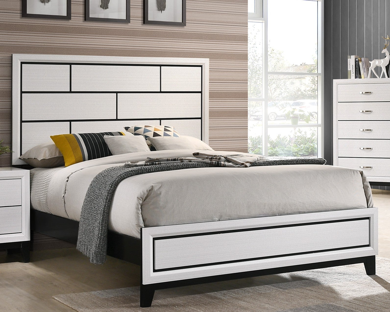 CM4610 Akerson White