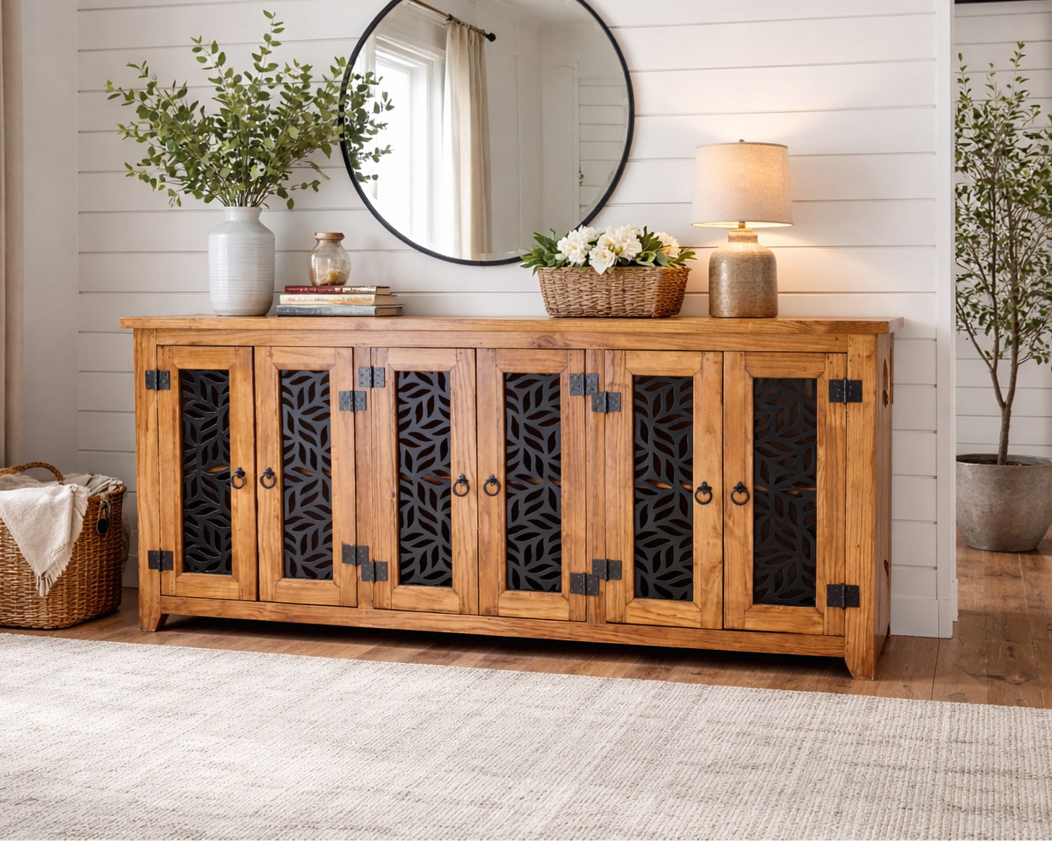 Hailey 6 Nogal Console (1 in Stock)