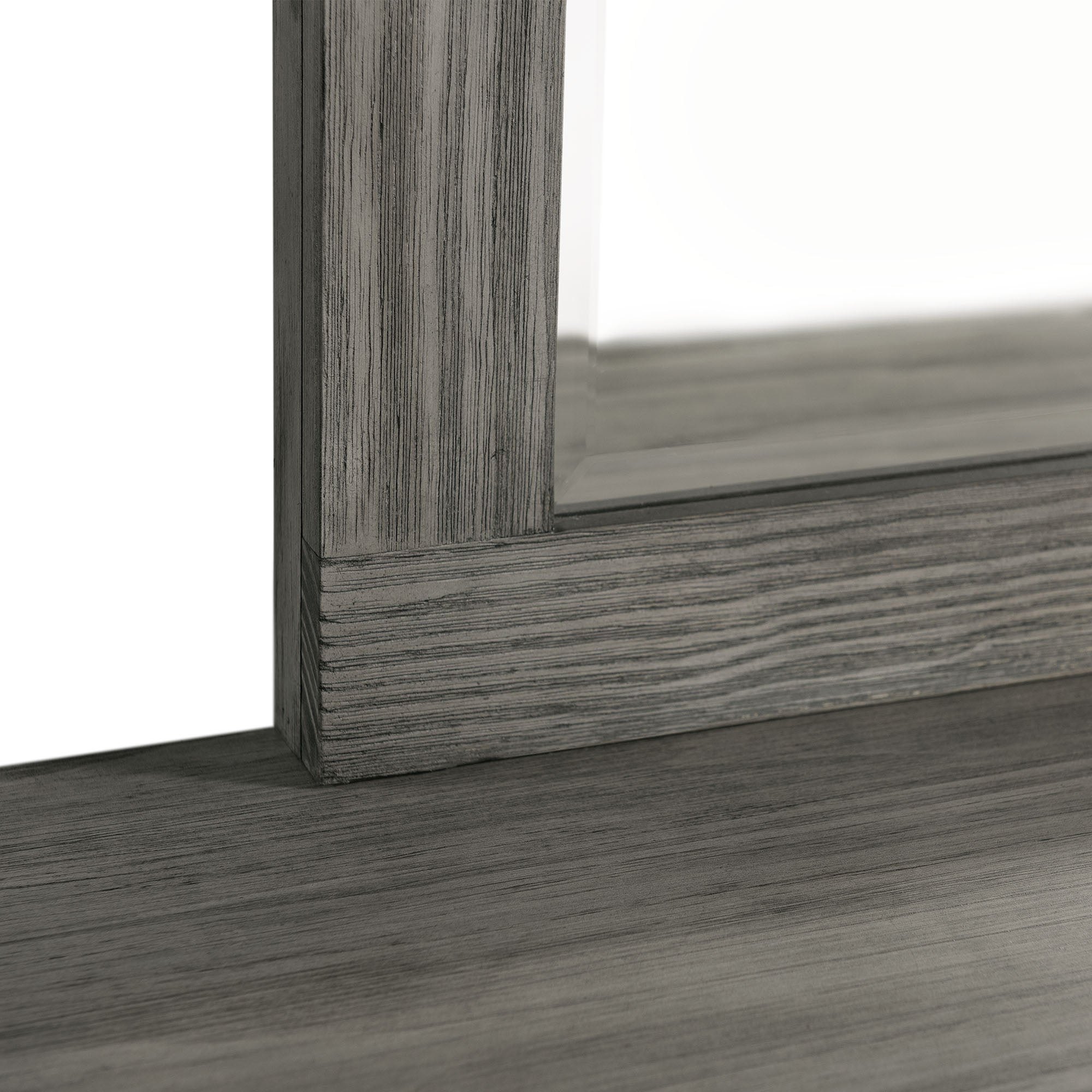 Wade-Queen-Panel-4PC-Bedroom-Set