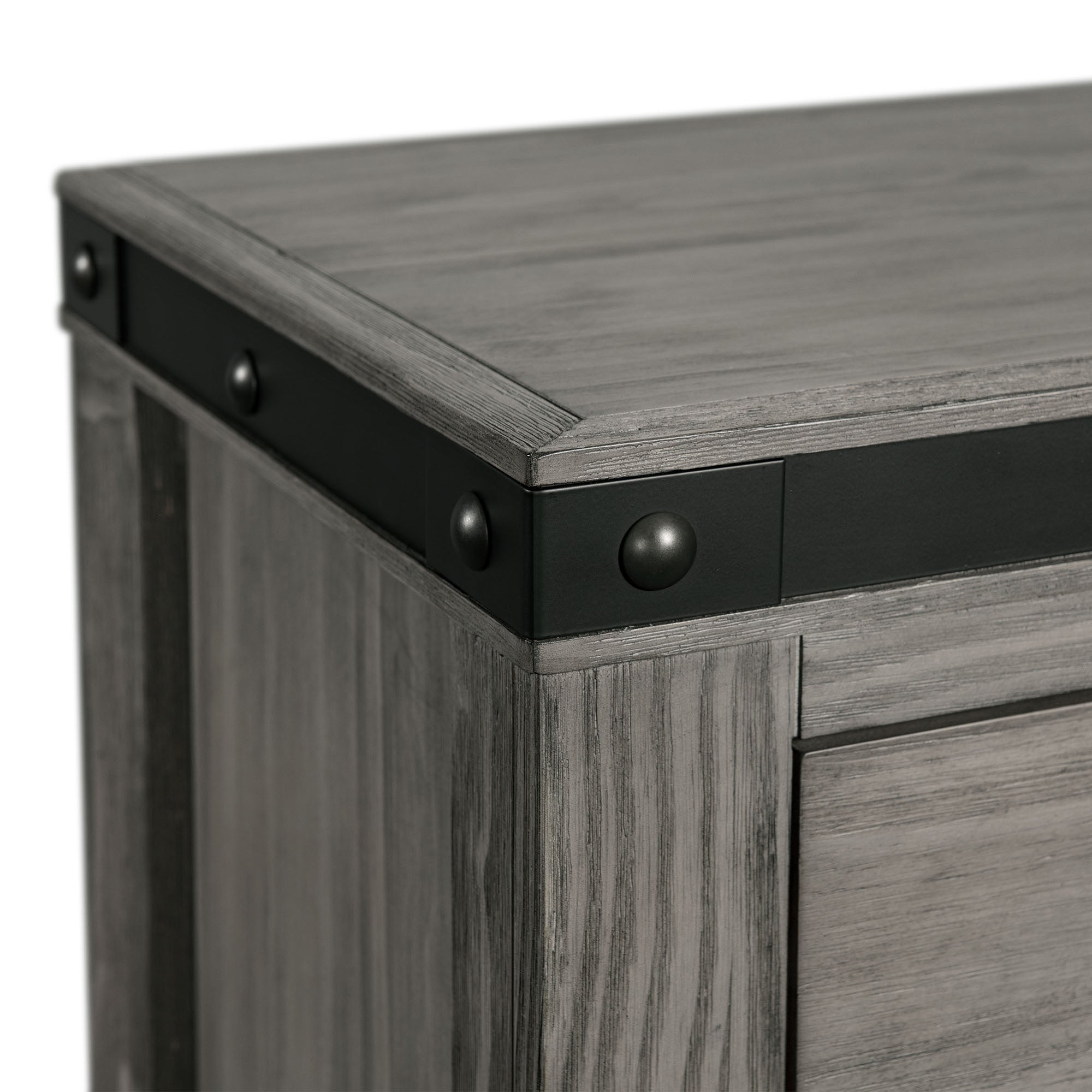 Wade-Queen-Panel-5PC-Bedroom-Set