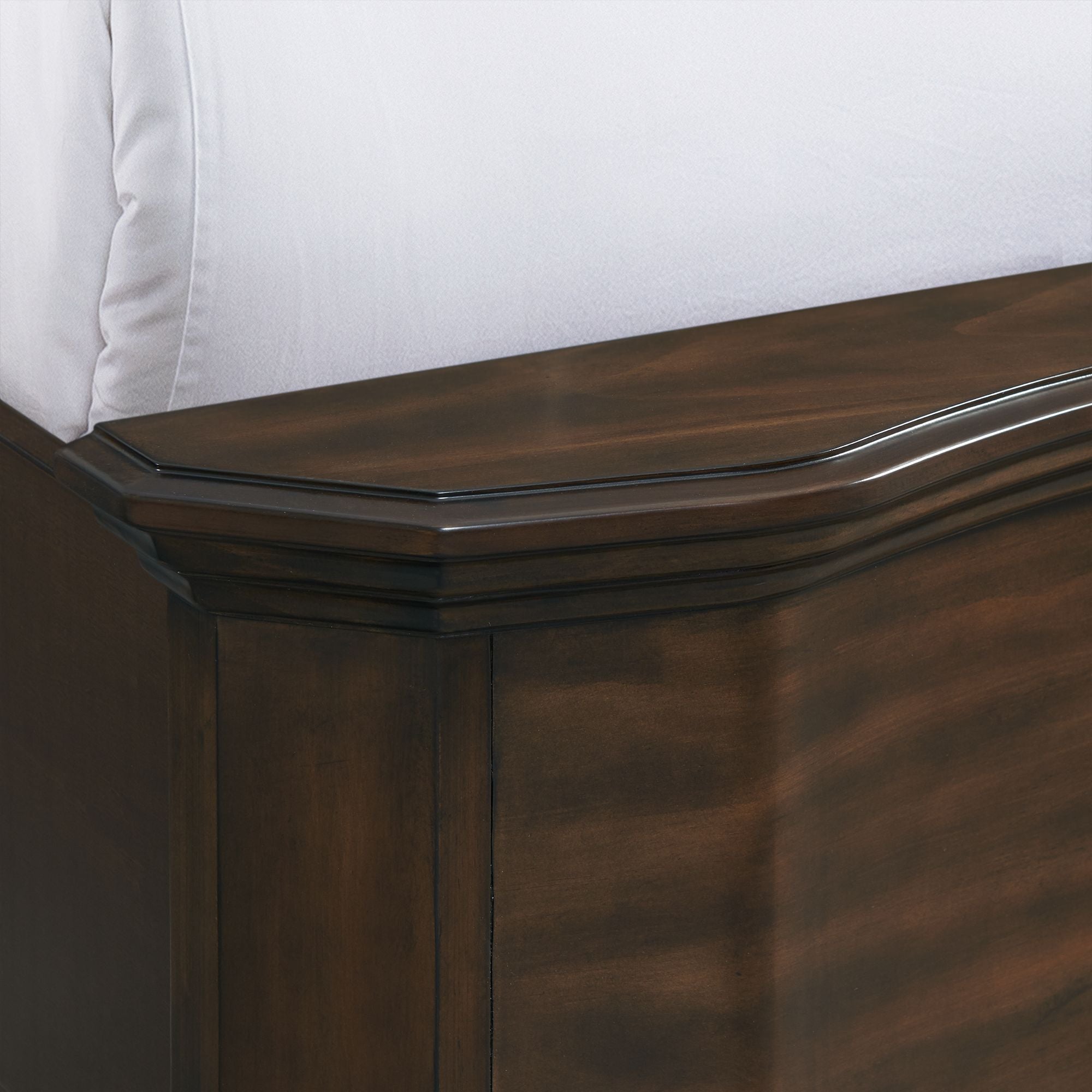 Avery-Queen-Bed
