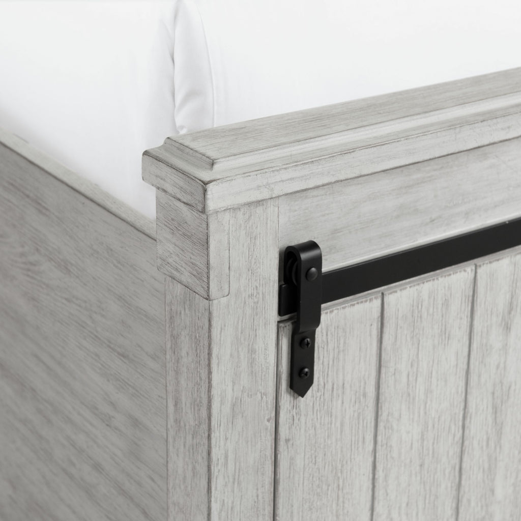 Scott-King-Platform-Storage-3PC-Bedroom-Set