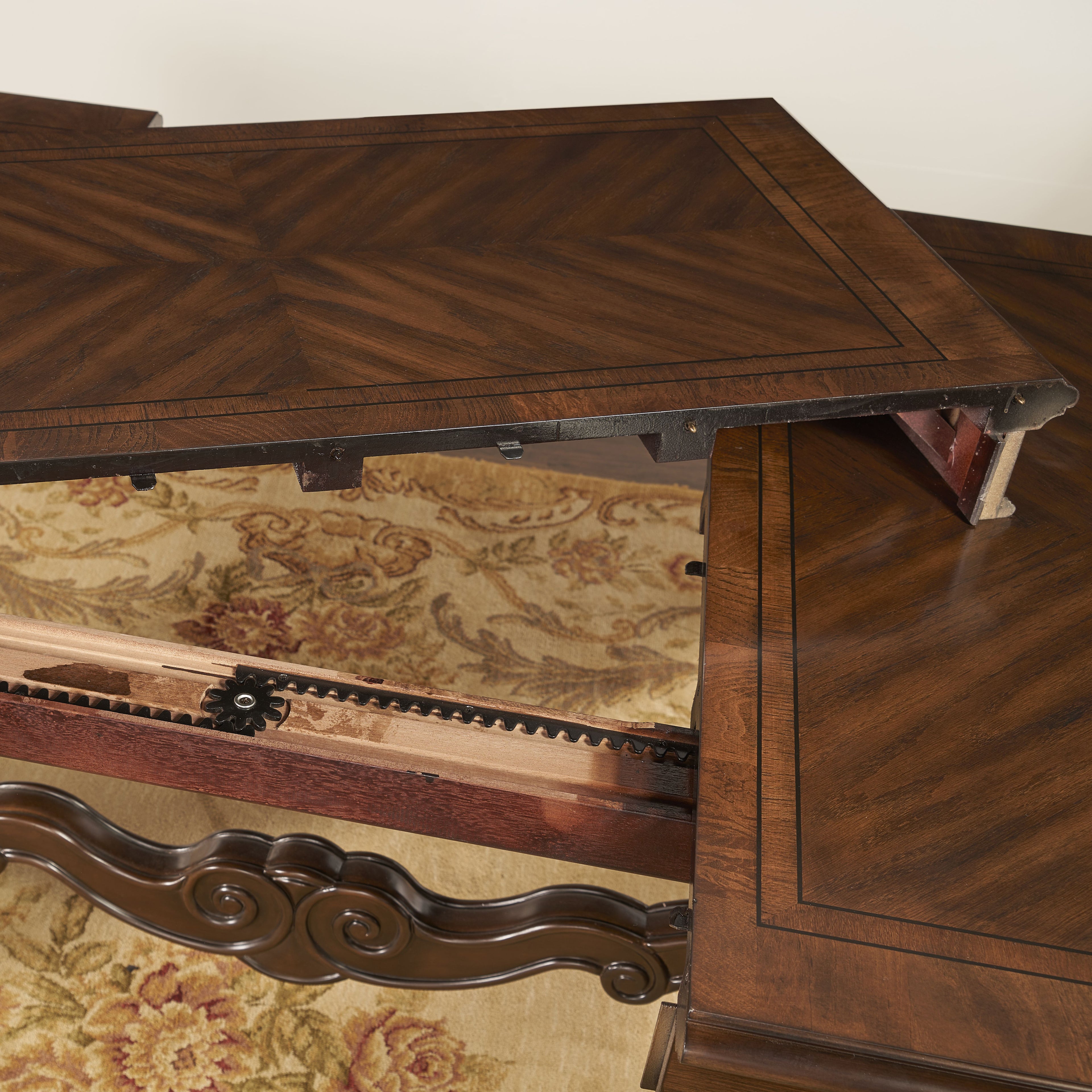 Royale Table Top